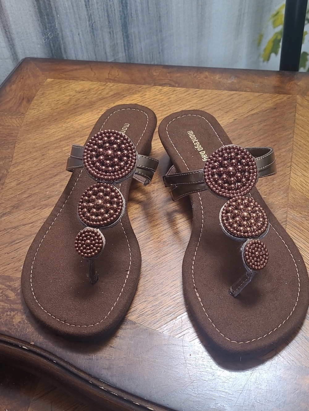 New! Montego Bay Club Womens 7 Rich Brown Bronze Beaded Thong Sandals